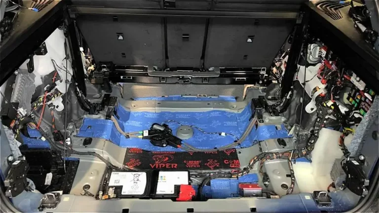 Шумоизоляция багажника BMW X5 2022-6